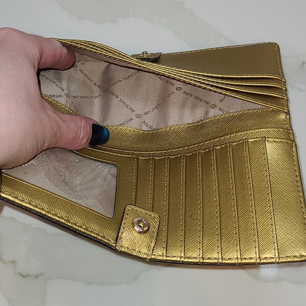 NWT Michael Kors Gold Jet Set Travel Flat Slim Bifold Wallet - Picture 5 of 12
